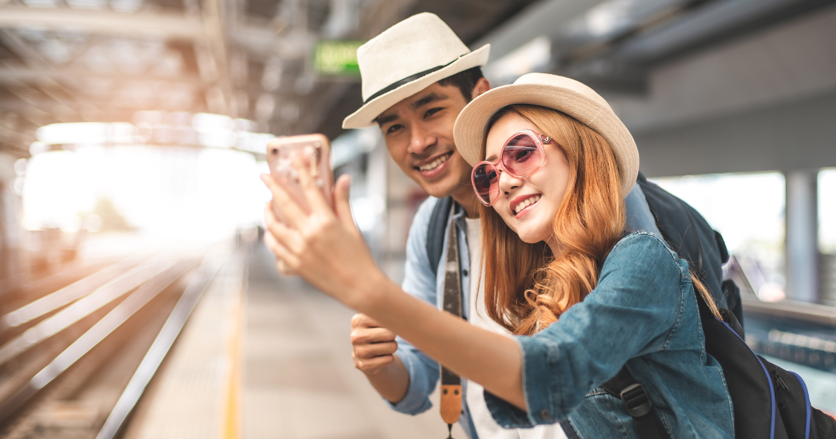 How Can You Protect a Mobile Device While Traveling